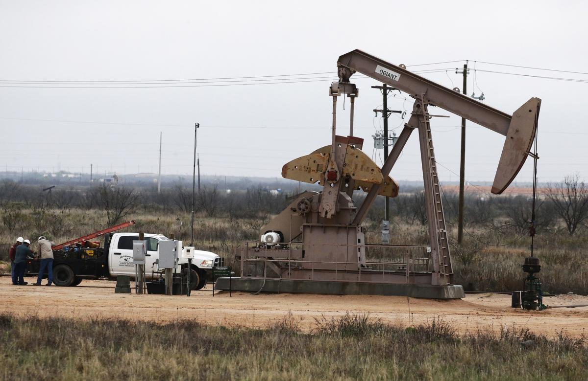 El petróleo de Texas baja un 2,76 %, hasta 74,81 dólares el barril
