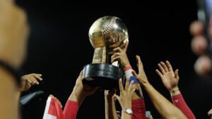 Serie del Caribe Trofeo Caribbean Series Trophy 011523 (1)