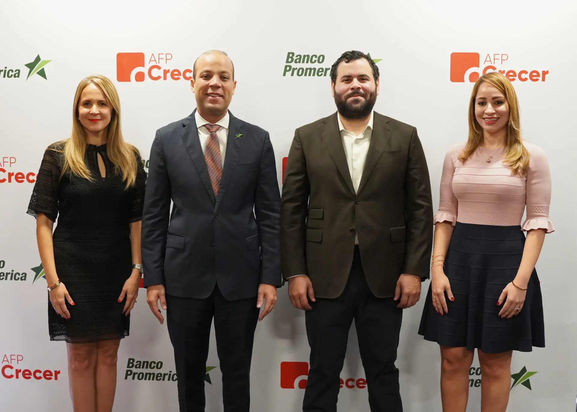 Gina Cordero, Carlos Julio Camilo, Héctor José Rizek y Alina Victorio. FUENTE EXTERNA