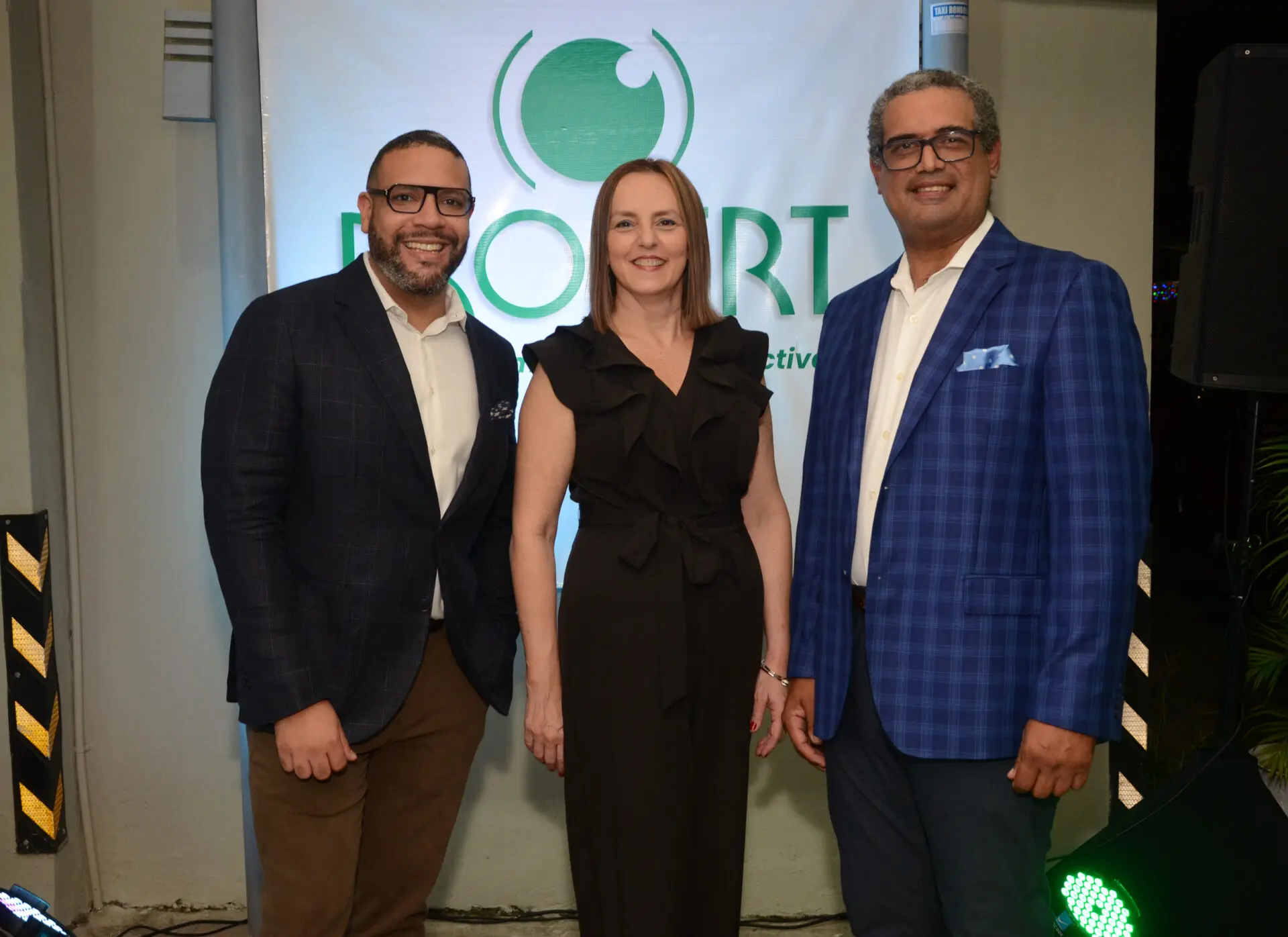 Ramón Checo, Juliana Martins y Víctor Montes de Oca. FUENTE EXTERNA