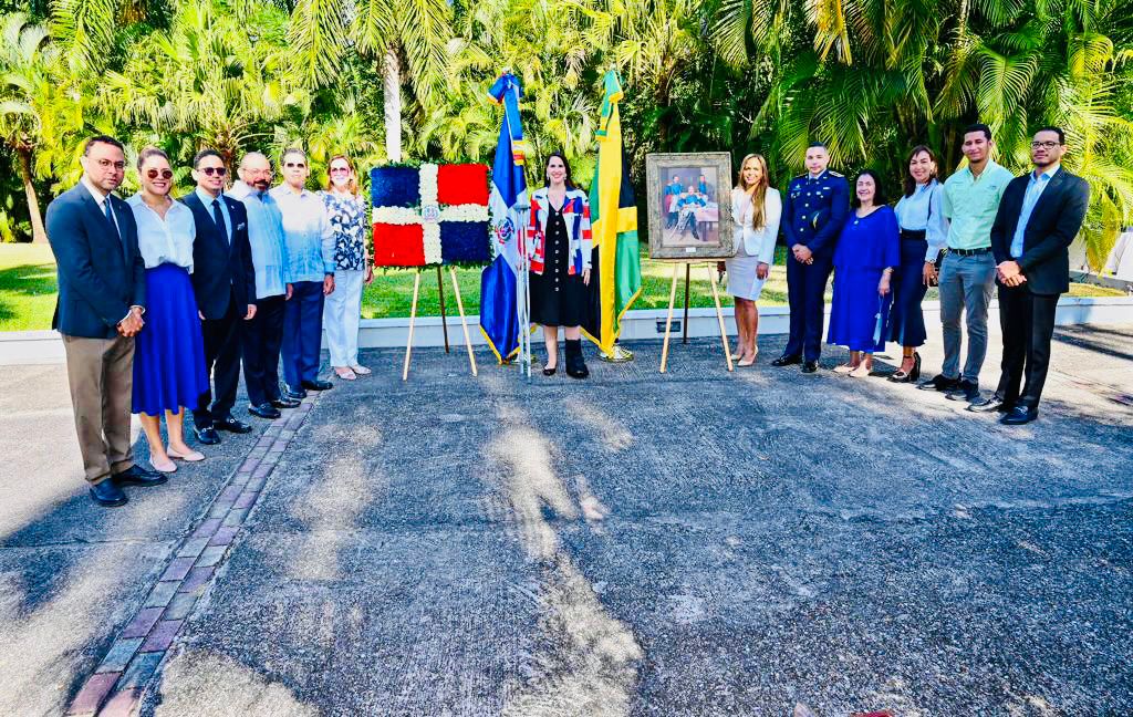 Embajada dominicana en Jamaica rinde tributo a Duarte