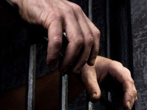 Prisión preventiva a hombre encabezaba red de viajes ilegales