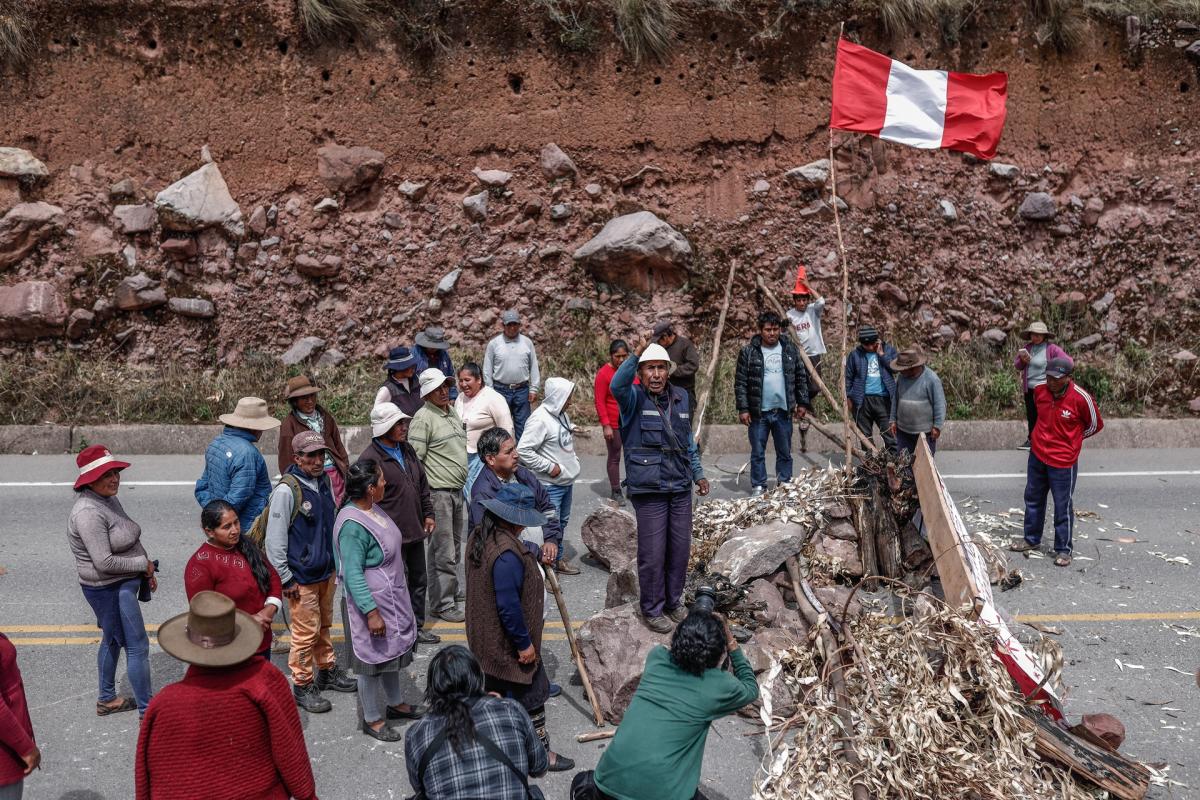 Justicia de Perú sentencia a 27 manifestantes por "actos vandálicos"