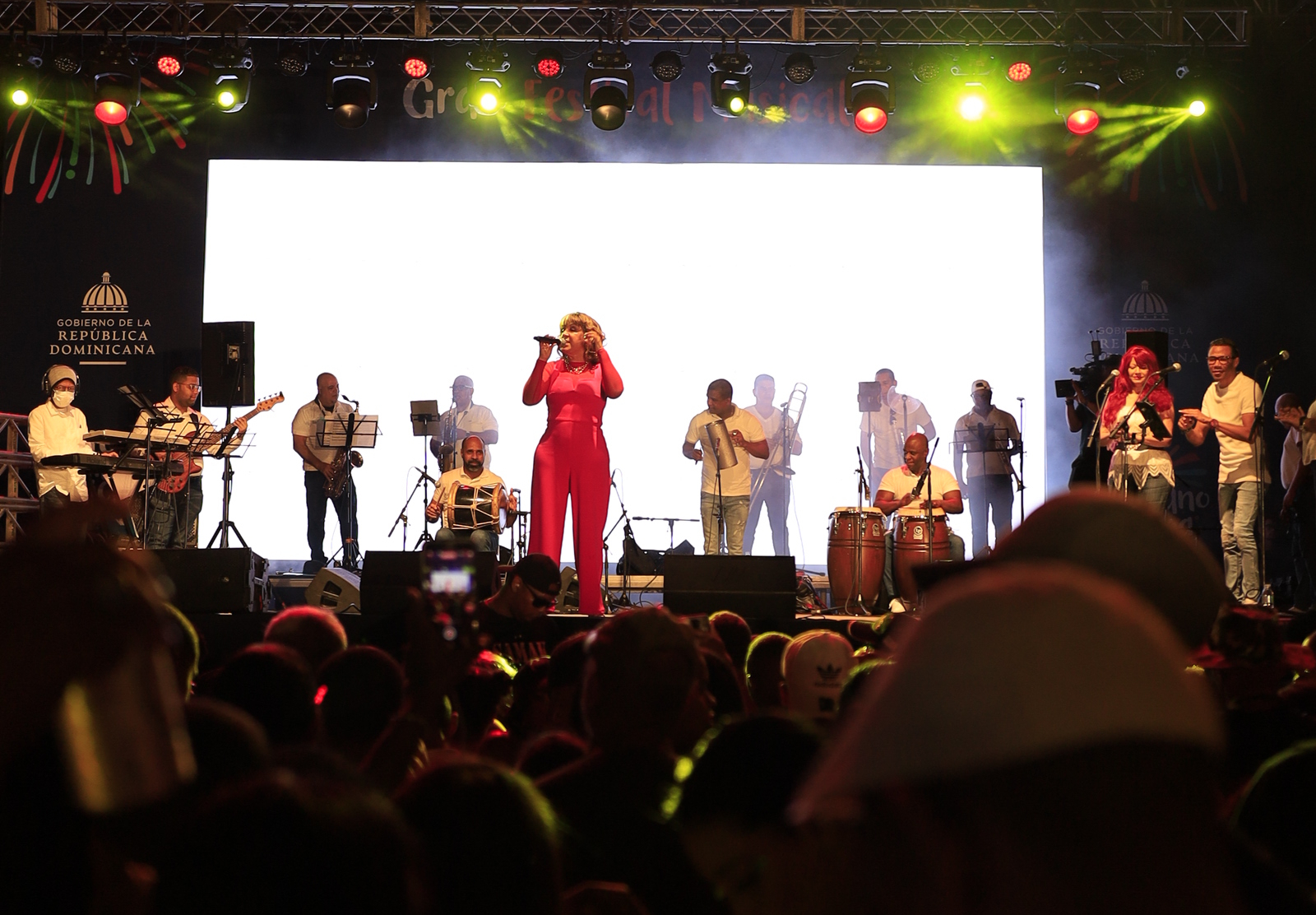 Gran festival musical celebró el mes de la Patria