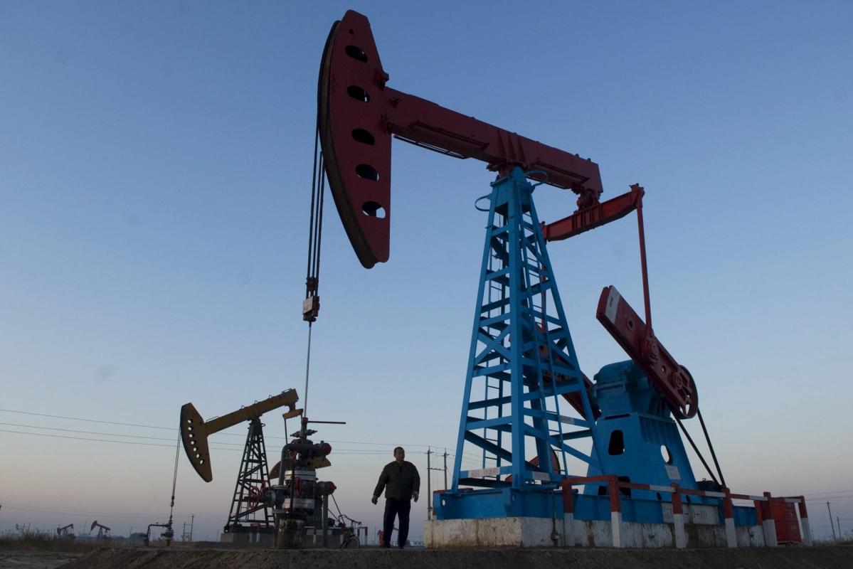 El petróleo de Texas abre con una subida del 2,31 %, hasta 77,43 dólares