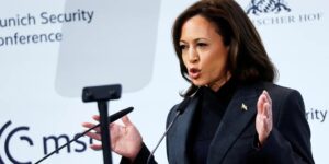 Kamala Harris: Rusia cometió crímenes contra la humanidad en Ucrania FOTO: FUENTE EXTERNA