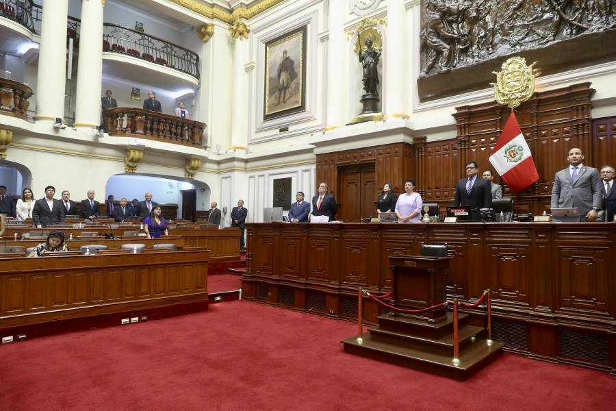 Congreso de Perú atrasa nueva sesión de debate sobre adelanto electoral