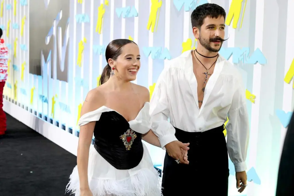 Camilo y Evaluna cansados de las burlas al género no binario de Índigo