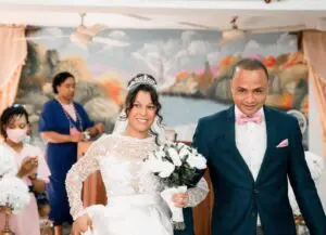 Elisa Muñoz junto a su esposo Joel Díaz.