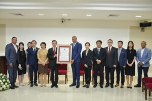 Senado reconoce a China por solidaridad en donación y gestión vacunas