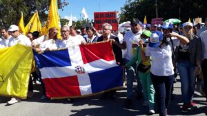 CMD marcha en Barahona en contra de las ARS y AFP
