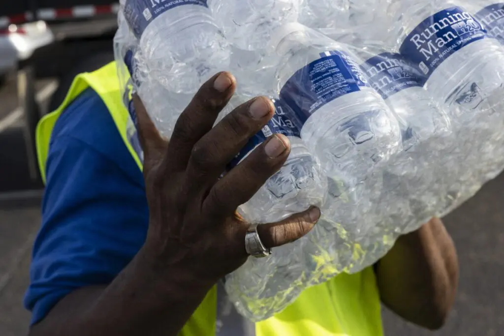 Este es el país que consume más agua embotellada en el mundo