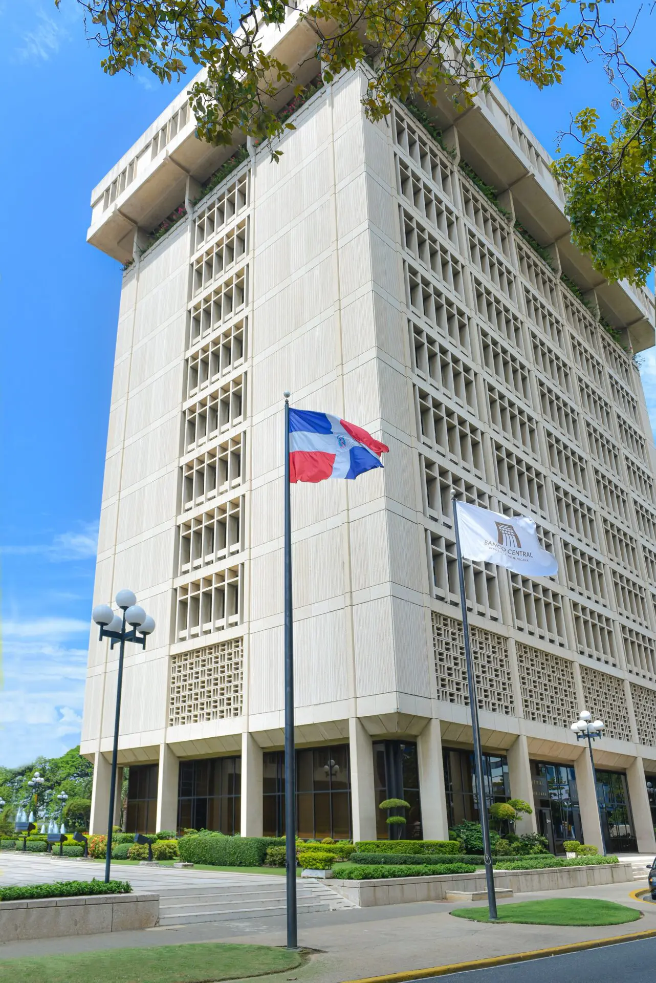 BCRD mantiene su tasa de política monetaria en 8.50 % anual