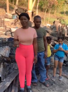 Familia clama por ayuda porque perdieron todo en un incendio.