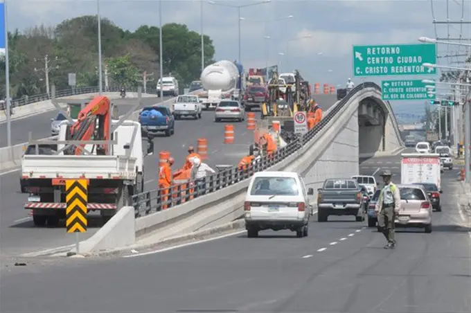 Obras Públicas cierra a partir de hoy  túneles y elevados por mantenimiento