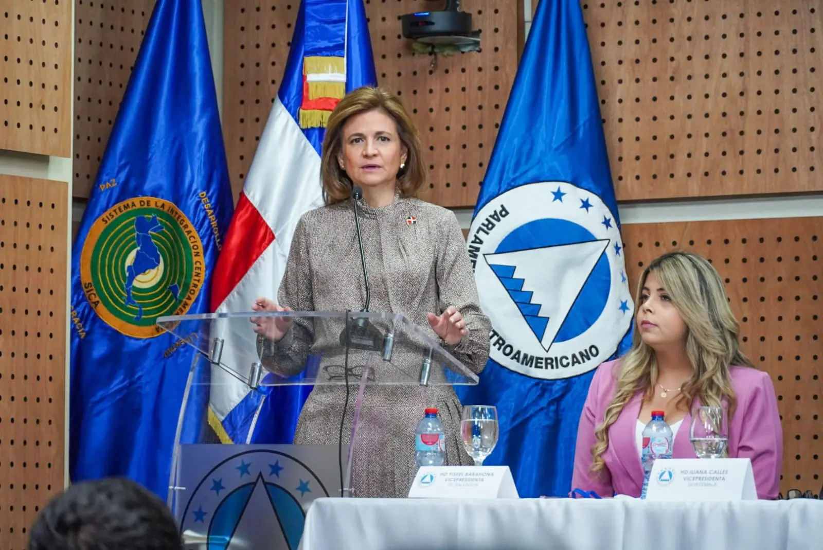 Vicepresidenta encabeza Asamblea Plenaria Ordinaria del PARLACEN