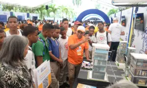 Alumnos de distintos centros educativos están acudiendo a la feria de innovación tecnológica. Félix de la Cruz