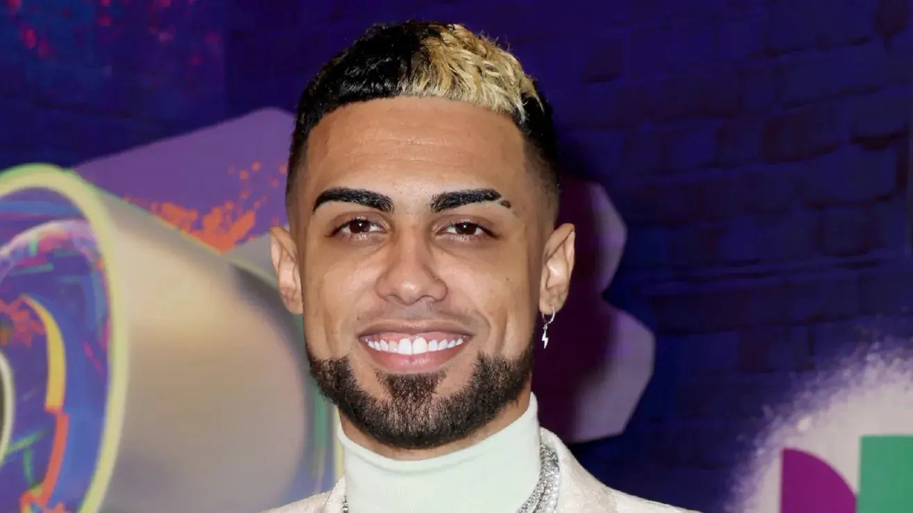 Jay Wheeler presenta a nueva novia y su expareja lo deja en la calle