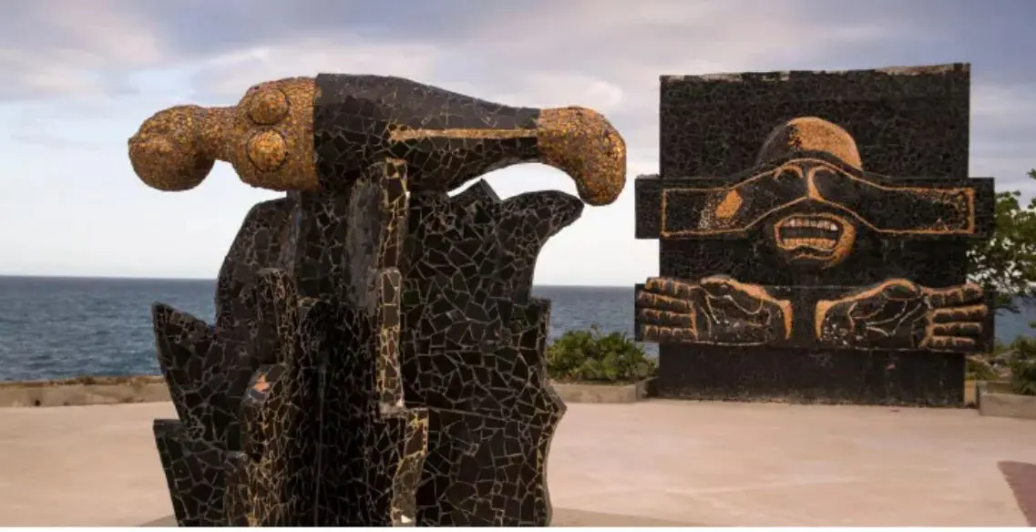 Artista Cristian Tiburcio se desvincula del Monumento a los Héroes del 30 de Mayo