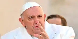 El papa sufre una bronquitis y puede recibir el alta en los próximos días