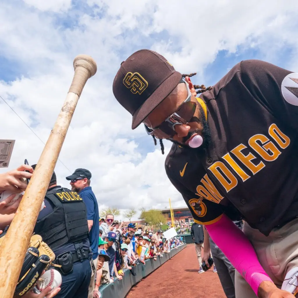 Fernando Tatis Jr. está que arde con los Padres en el Spring Training