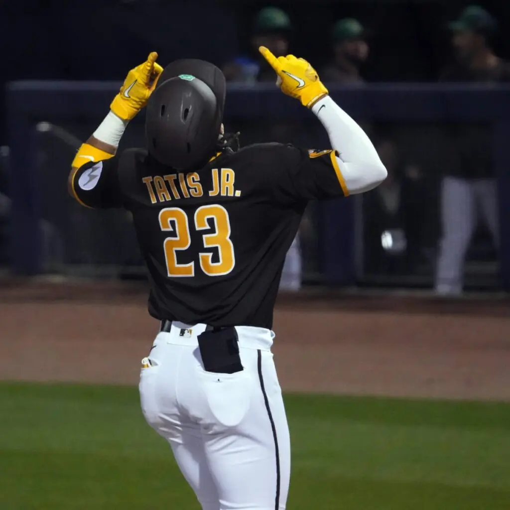 Fernando Tatis Jr. está que arde con los Padres en el Spring Training