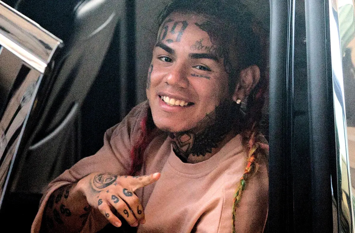 Tekashi 6ix9ine carga contra Anuel, Daddy Yankee y Ozuna