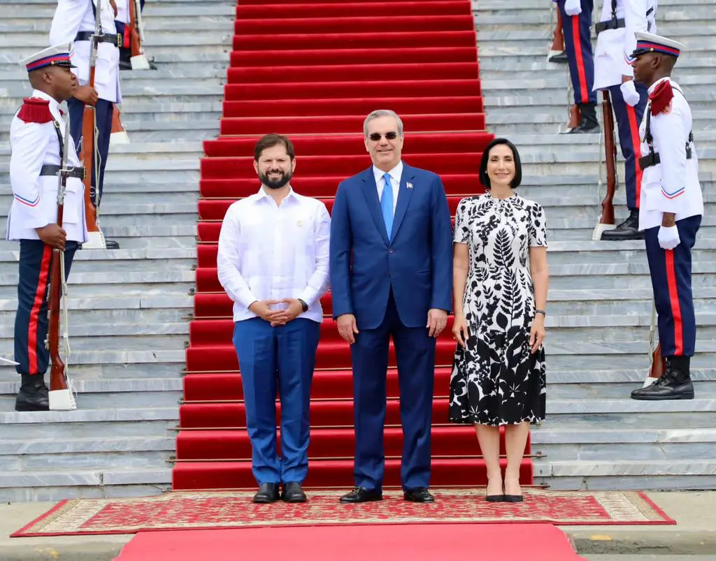 Abinader recibe a su homólogo de Chile, Gabriel Boric en el Palacio. Foto: Danny Polanco