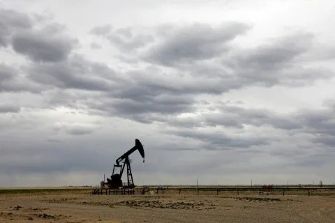 El petróleo de Texas abre con una subida del 0,16 %, hasta 72,93 dólares
