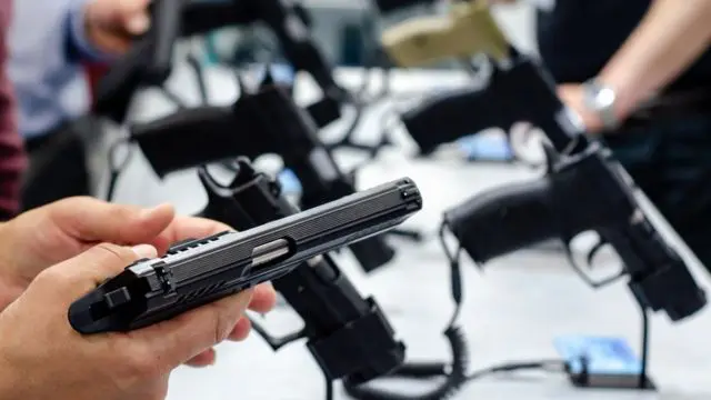 19 % de estadounidenses tienen algún familiar muerto por arma de fuego