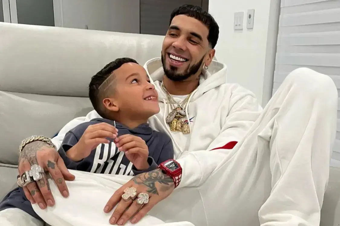 Anuel reconoce paternidad y confirma su hija con Melissa Vallecilla