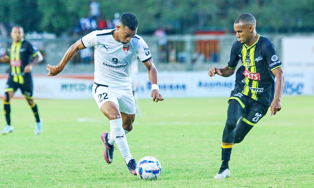 El triunfo fue el quinto con un empate en seis encuentros para Cibao FC, que ahora suma 16 puntos en la cima del campeonato.