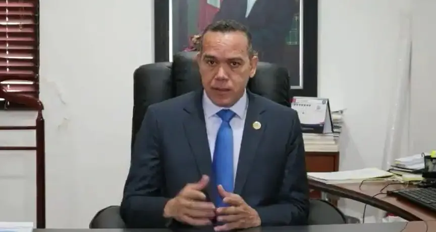 Carlos Silver Peña Peña.