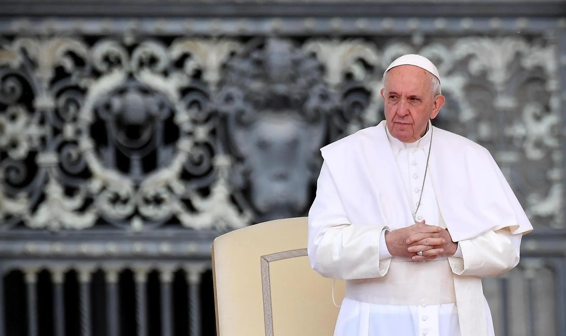 El papa pide políticas con visión de futuro para proteger el medio ambiente