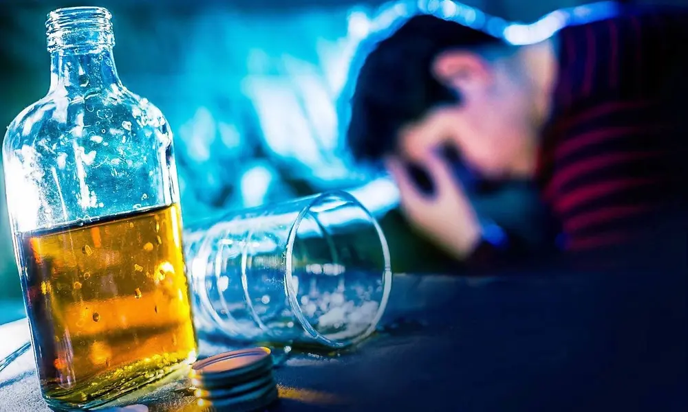 El consumo de alcohol está prohibido para los menores de edad. Fuente externa