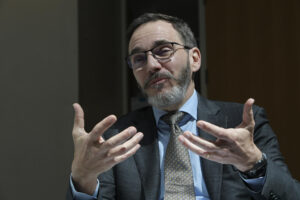 FMI alerta: 