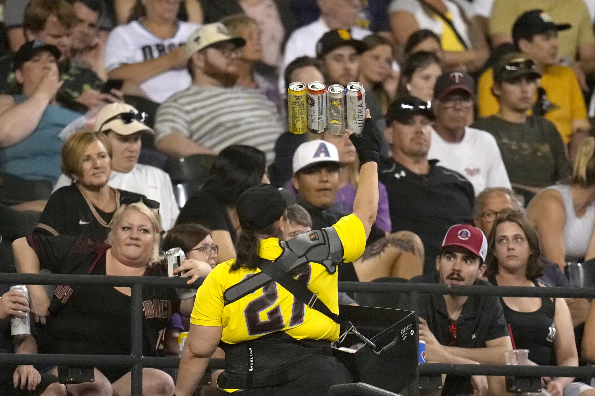 Equipos de MLB extienden la venta de cerveza gracias al nuevo reloj