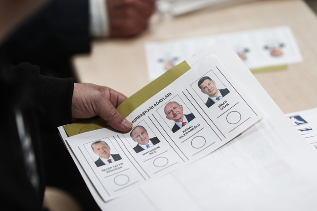 La oposición turca denuncia manipulación electoral