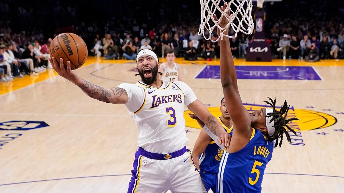Anthony Davis lidera victoria de Lakers sobre Warriors en los NBA Playoffs