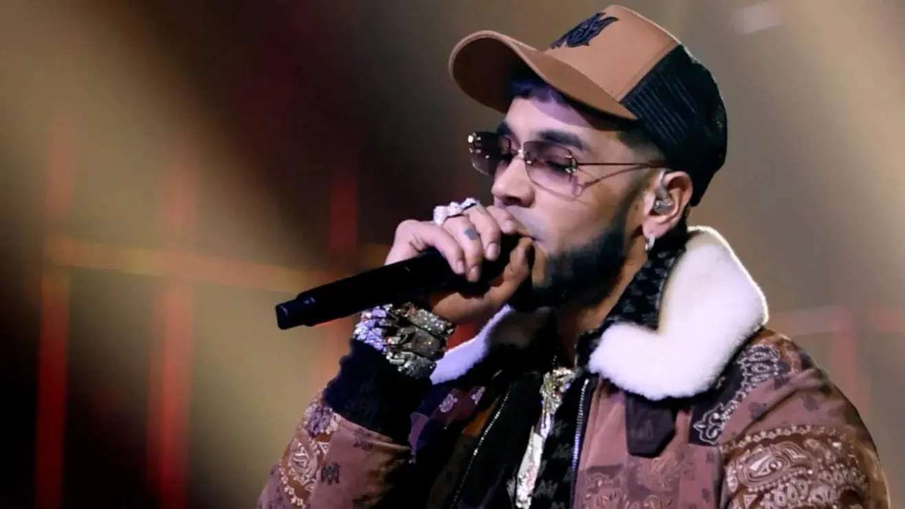 Show de Anuel AA en EEUU casi termina en tragedia