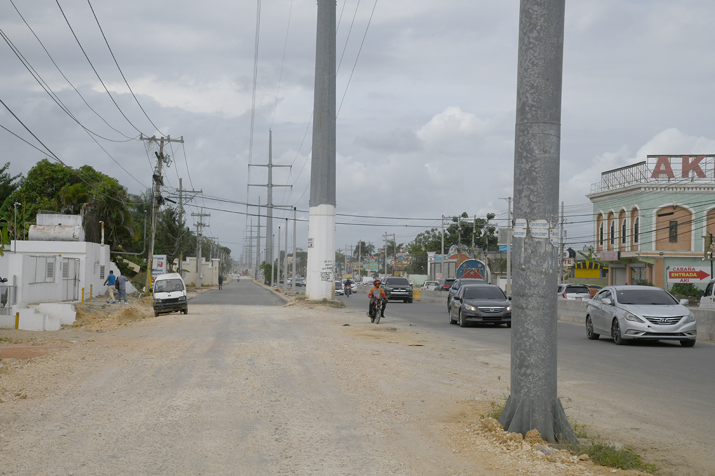 Inician diálogo con comunitarios sobre ampliación autopista San Isidro