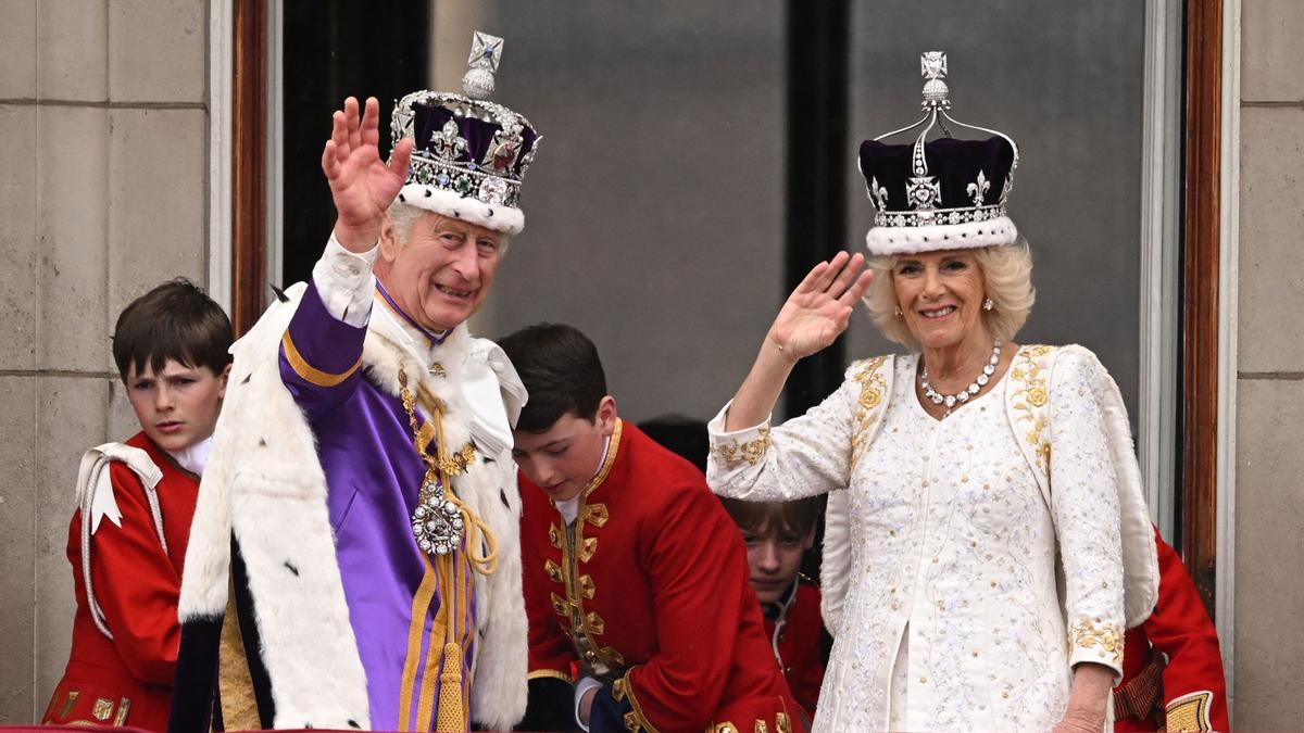 Los reyes Carlos III y Camila, "conmovidos" por las celebraciones en Reino Unido. Foto: Fuente externa