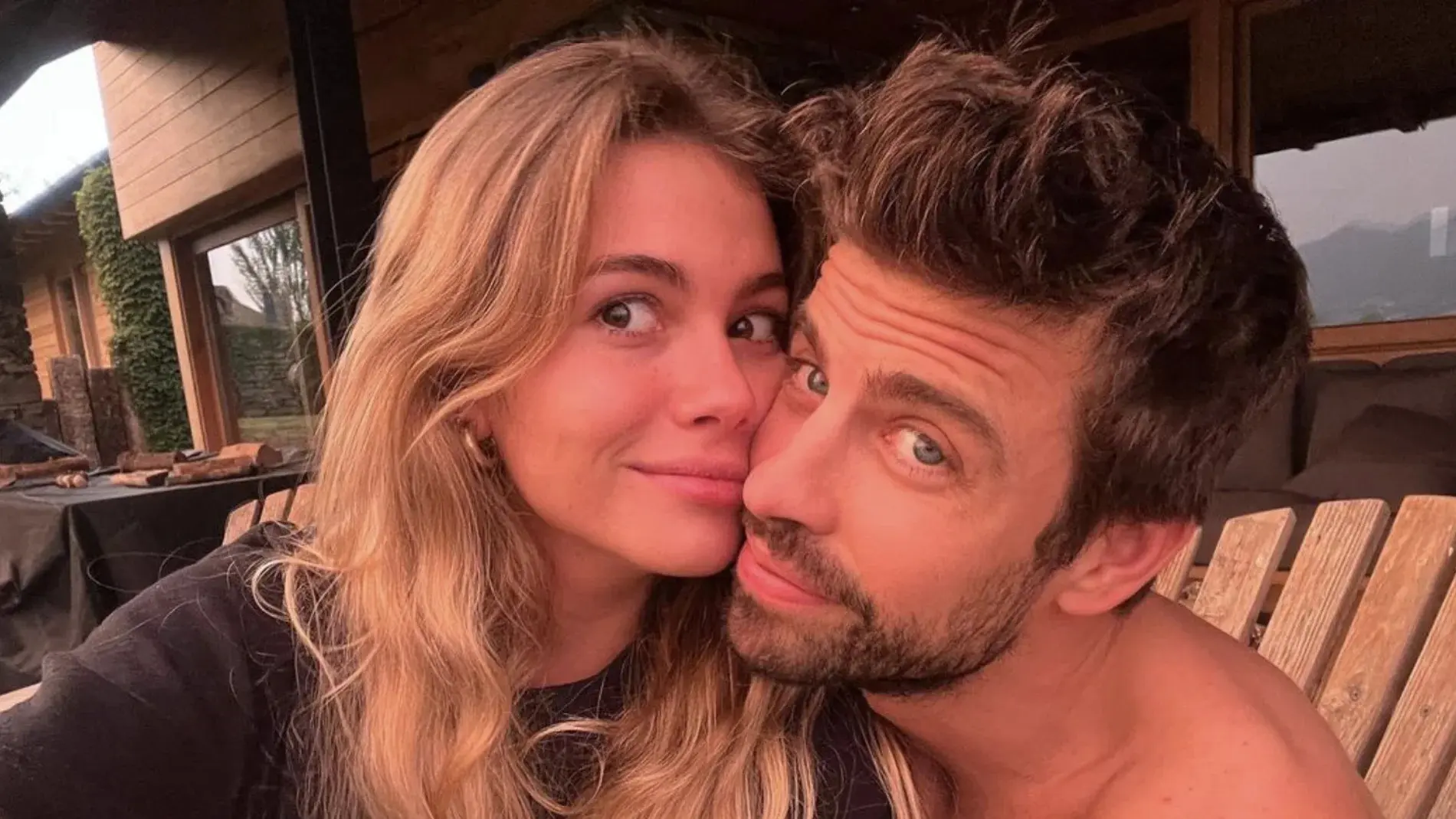 Piqué y Clara Chía le responden a Shakira en el "viejo nidito de amor"