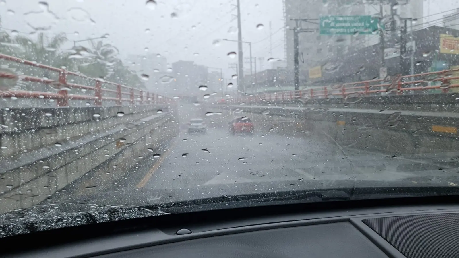 Vaguada continuará generando aguaceros y tormentas eléctricas