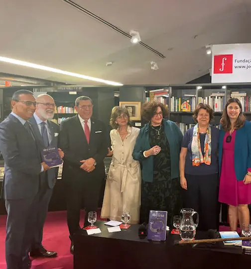En Lisboa lanzan novela "Sireno" de Chiqui Vicioso, en portugués