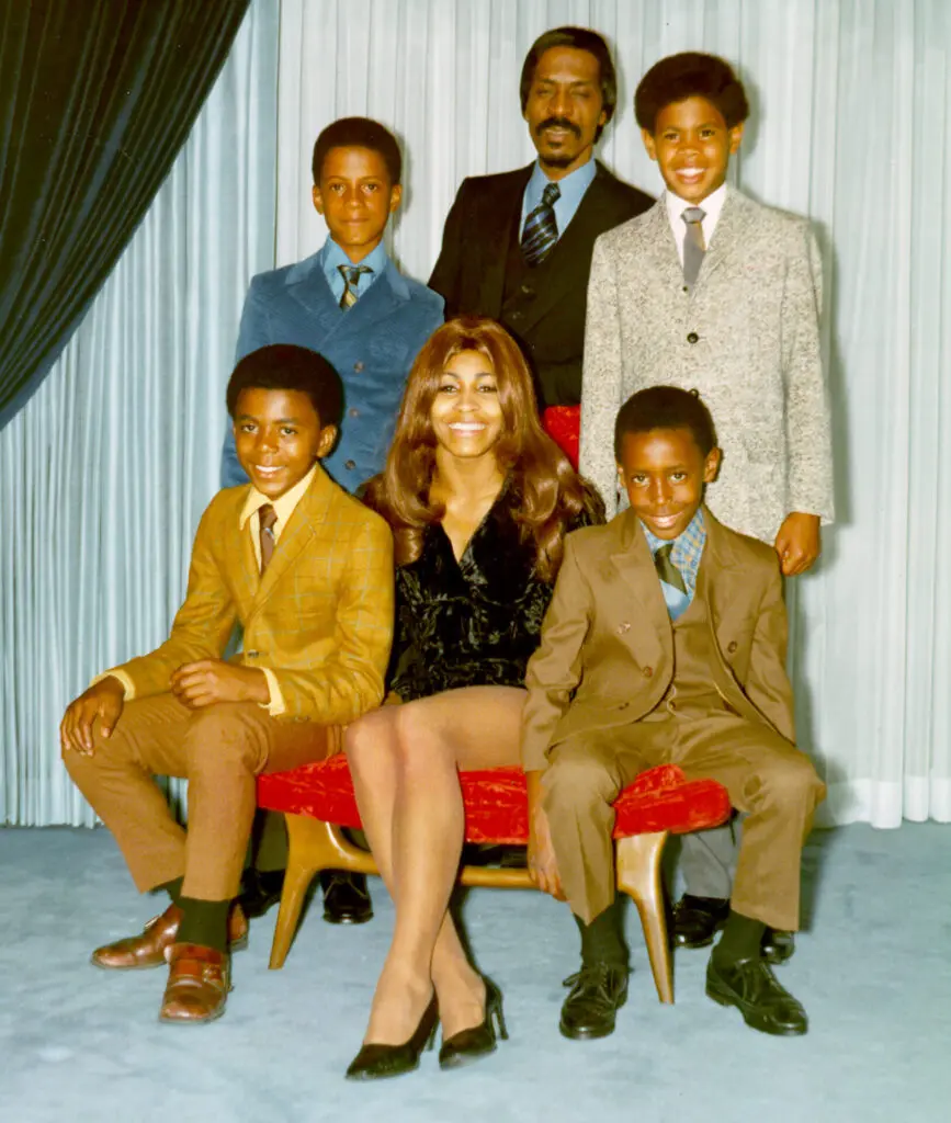 Las tragedias de Tina Turner: de mujer abusada a leyenda de la música