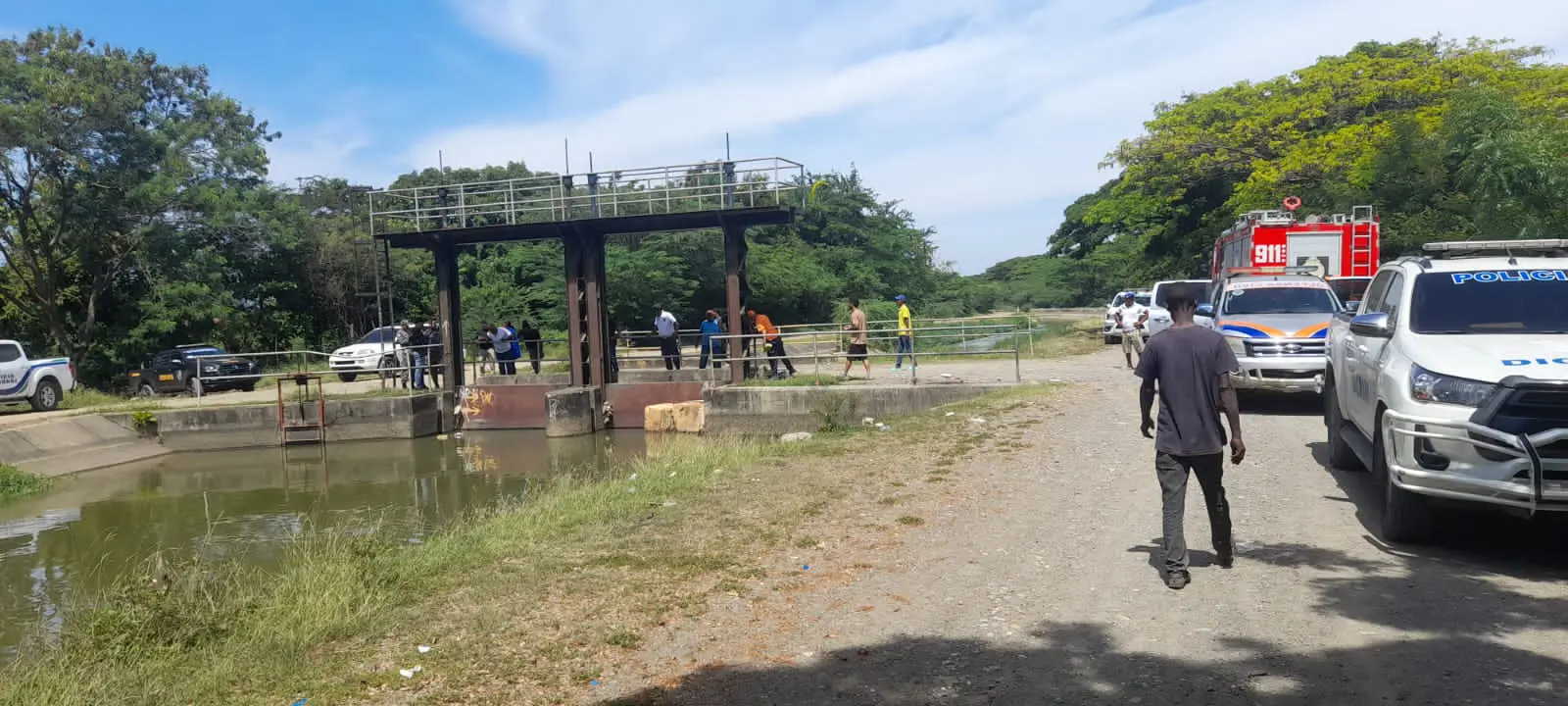 Recuperan cuerpo de hombre hallado en canal de Santiago