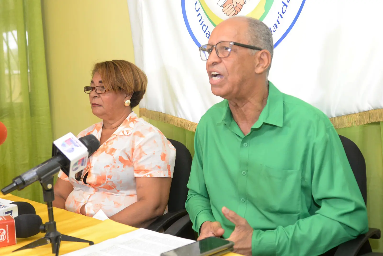 El presidente de Asonaen, Mariano Suazo, y la vicepresidenta del gremio, Miriam Feliz. Félix de la Cruz