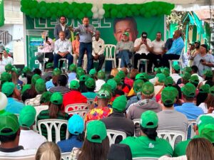 Radhamés Jiménez realiza juramentaciones de exdirigentes PRM, PLD