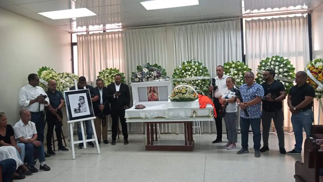 Sepultan restos de reportero gráfico Hoy-Nacional